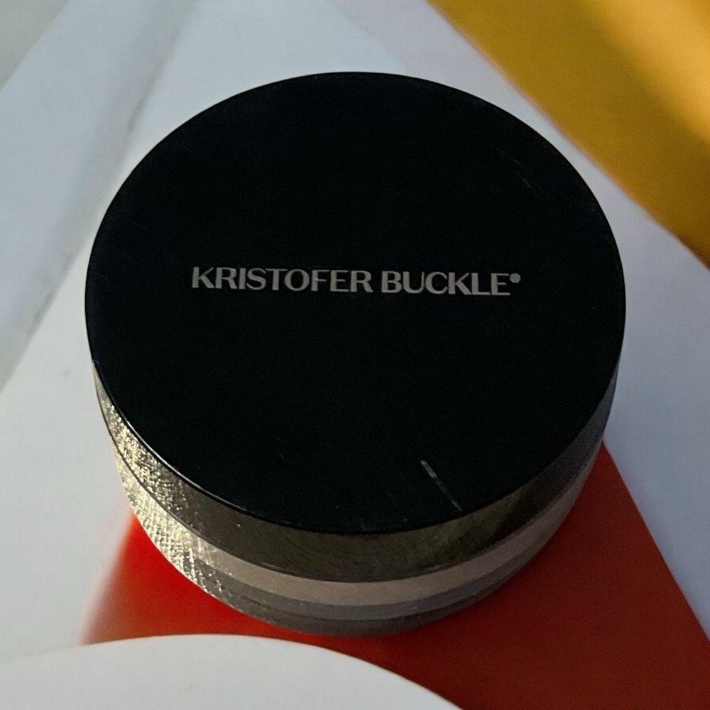 Kristofer Bucklle Translucent Loose Setting Powder